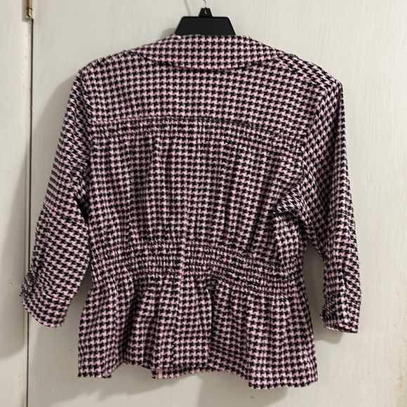 Joan Rivers Pink and Black Houndstooth Fitted Women Jacket. Like New, size 2X - Picture 2 of 5